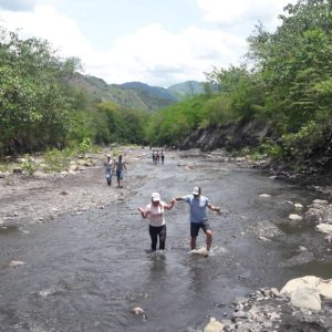 RAFTING POR EL RÍO NEGRO - Imagen 9